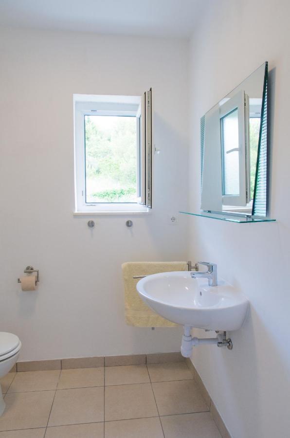 Milica Garden Apartment Првич Шепурине Екстериор снимка