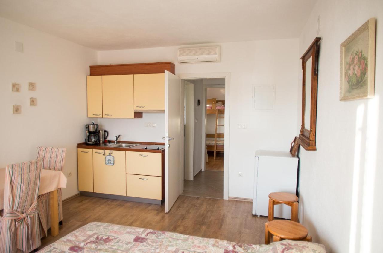 Milica Garden Apartment Првич Шепурине Екстериор снимка