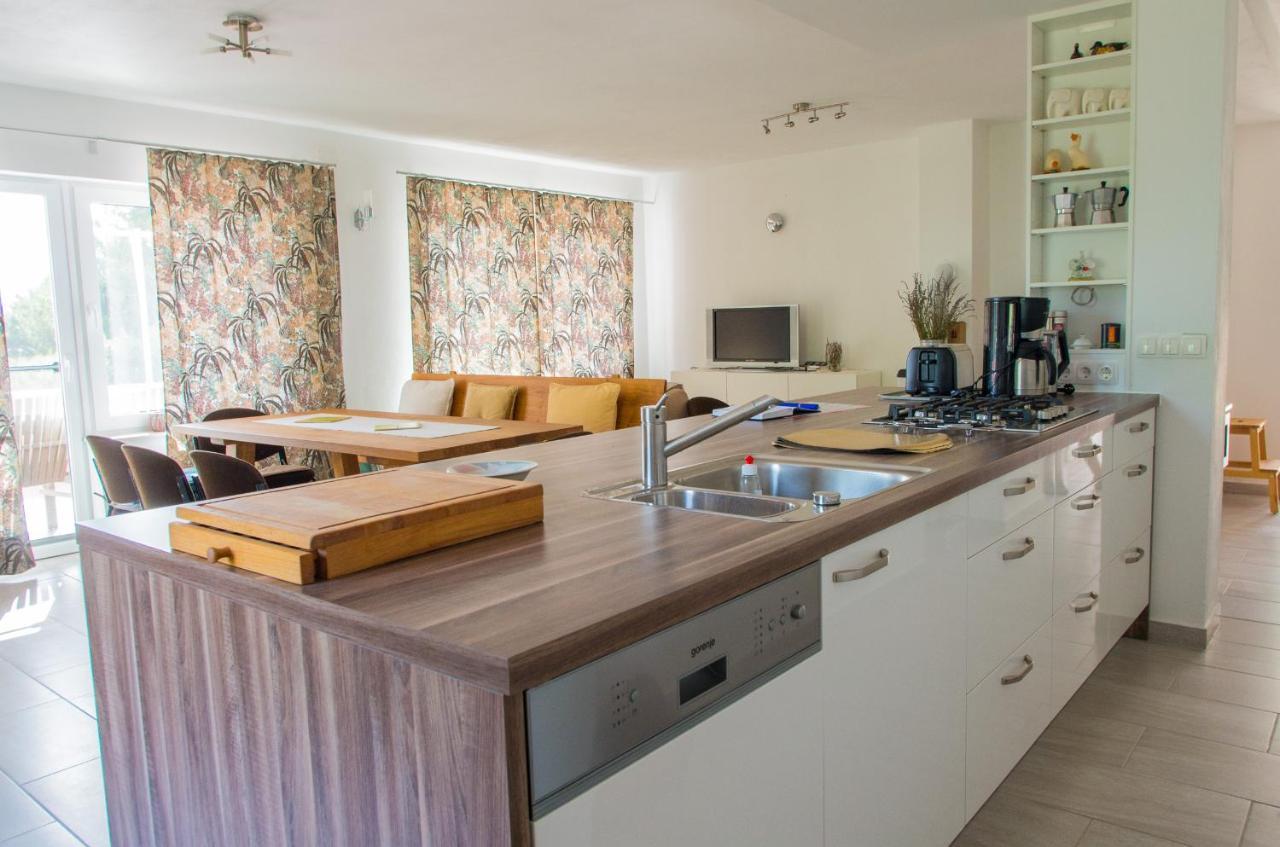 Milica Garden Apartment Првич Шепурине Екстериор снимка